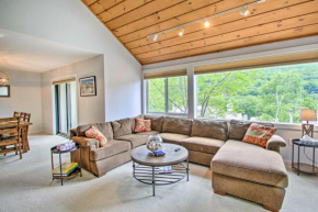 Cozy Lincoln Condo about 1 Mi to Loon Mountain!